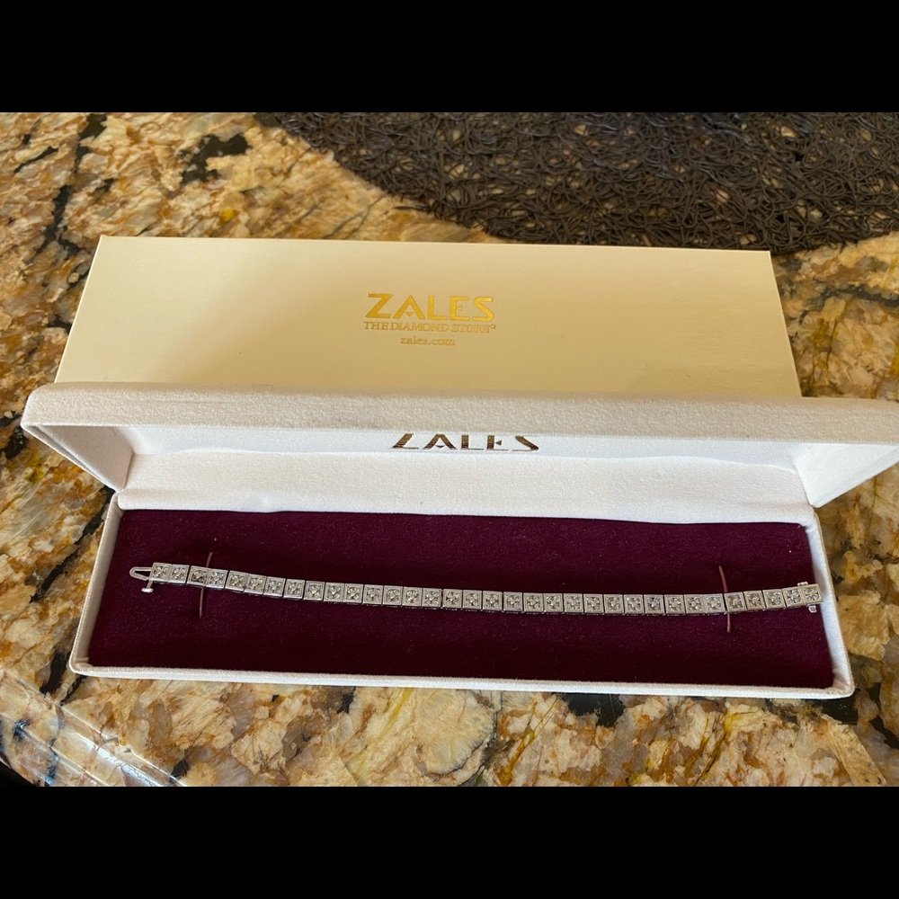 ZALES 14K white GOLD antique Tennis bracelet with 2 carat π₯ diamonds - Picture 7 of 11